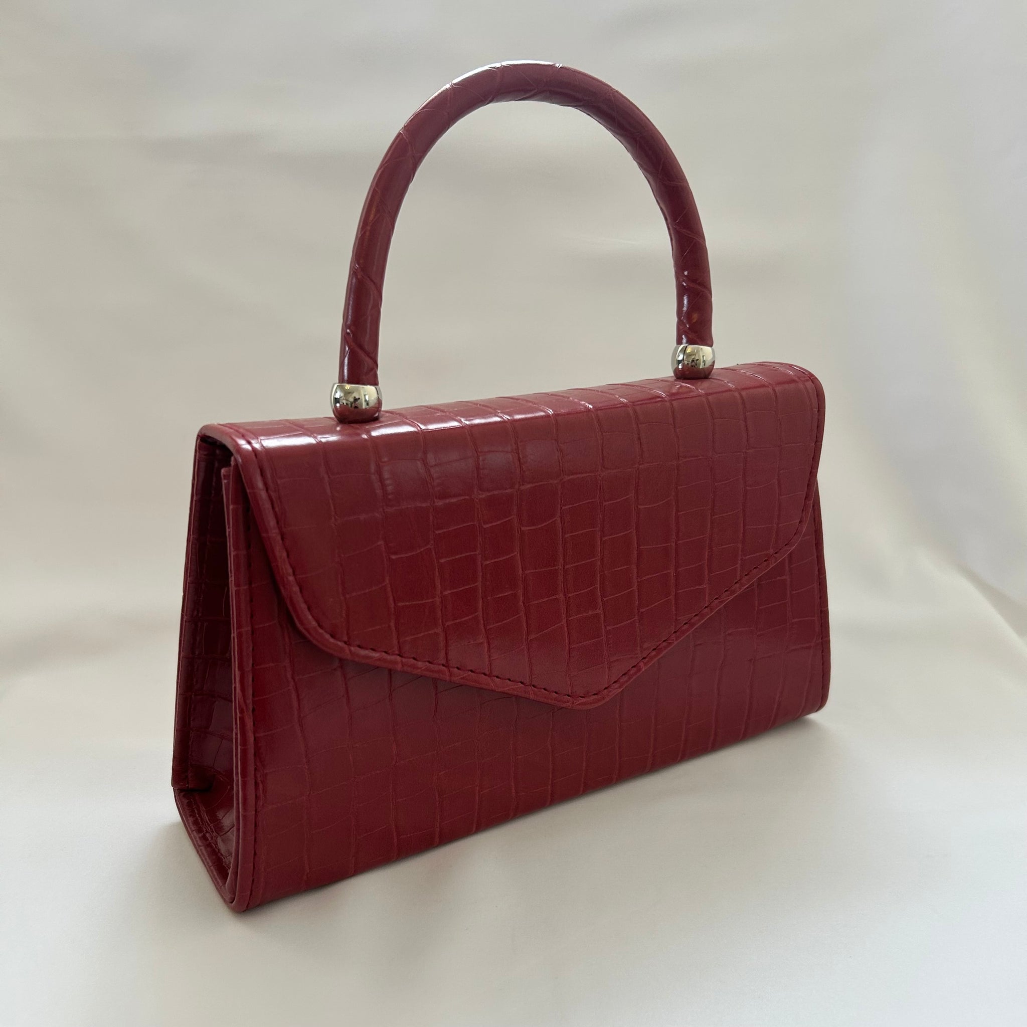 Classic Lucy Handbag in Cherry Red - Vintage Inspired