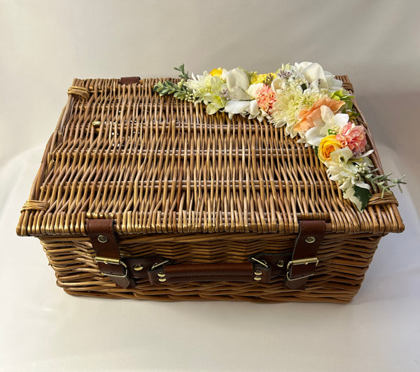 Classic Doris Picnic Basket in Natural Wicker - Vintage Inspired