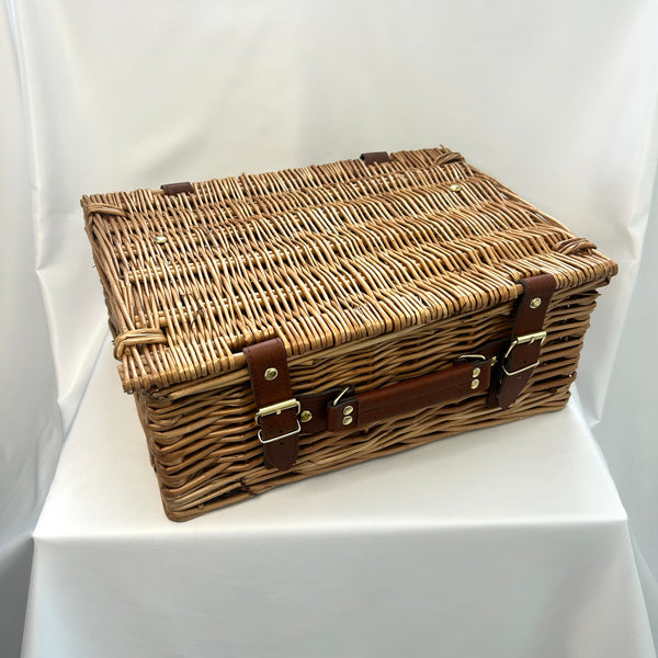 Classic Doris Picnic Basket in Natural Wicker - Vintage Inspired