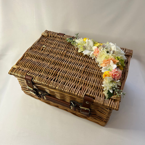 Classic Doris Picnic Basket in Natural Wicker - Vintage Inspired