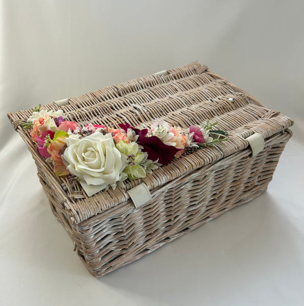 Classic Doris Basket in White Antique Wash Wicker - Vintage Inspired