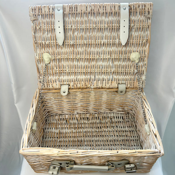Classic Doris Picnic Basket in White Wash Wicker - Vintage Inspired