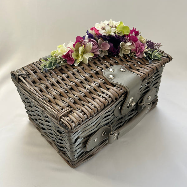 Classic Dotty Picnic Basket in Antique Wash Wicker - Vintage Inspired