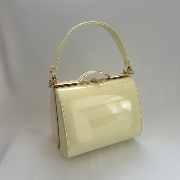 Classic Lilly Handbag in Cream - Vintage Inspired