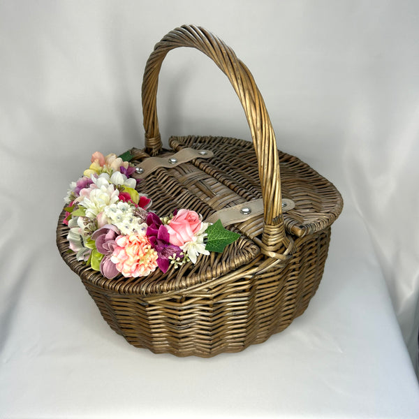 Classic Lottie Picnic Basket in Antique Wash Wicker - Vintage Inspired