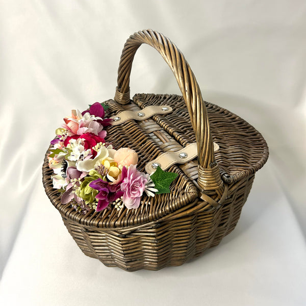 Classic Lottie Picnic Basket in Antique Wash Wicker - Vintage Inspired