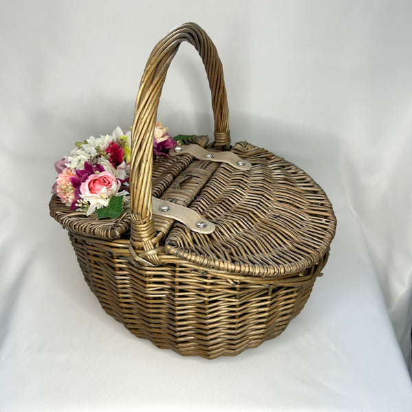 Classic Lottie Picnic Basket in Antique Wash Wicker - Vintage Inspired