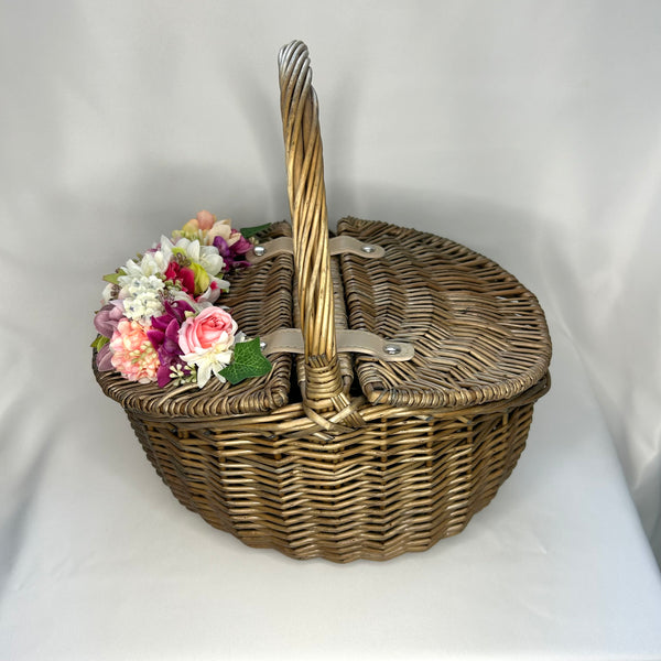 Classic Lottie Picnic Basket in Antique Wash Wicker - Vintage Inspired