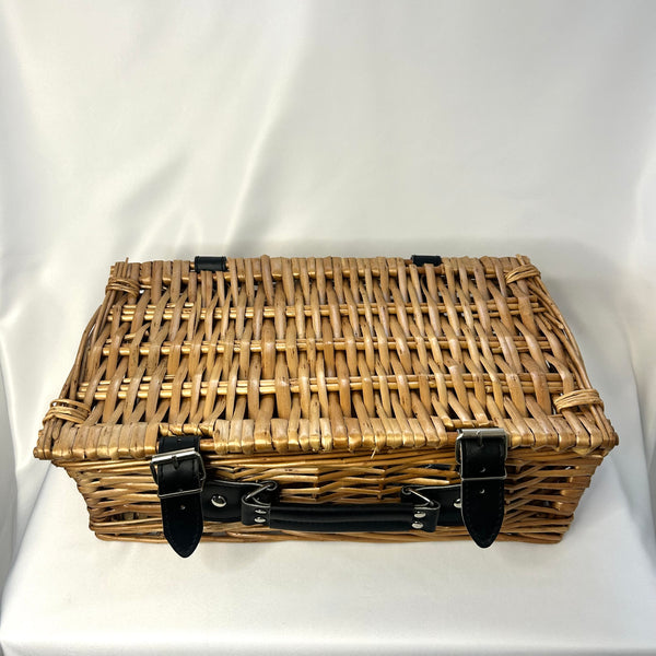 Classic Molly Picnic Basket in Natural Wicker- Vintage Inspired