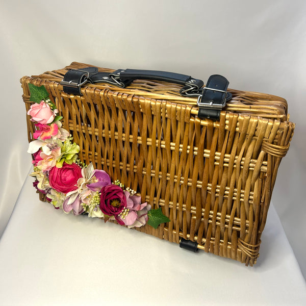 Classic Molly Picnic Basket in Natural Wicker- Vintage Inspired