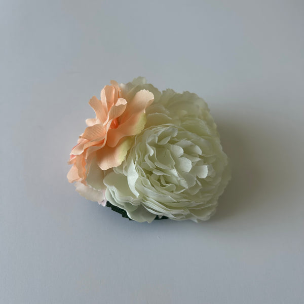Classic Vintage Peach Camellia & Cream Carnation Flower Hair Clip