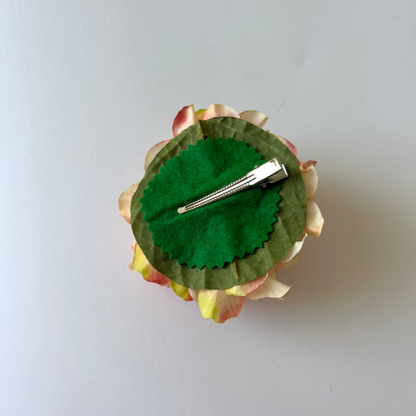 Classic Vintage Peach Blush Hydrangea Flower Hair Clip
