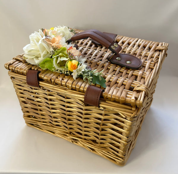 Classic Rosie Picnic Basket in Natural Wicker - Vintage Inspired