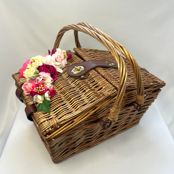 Classic Tilly Picnic Basket in Natural Wicker - Vintage Inspired