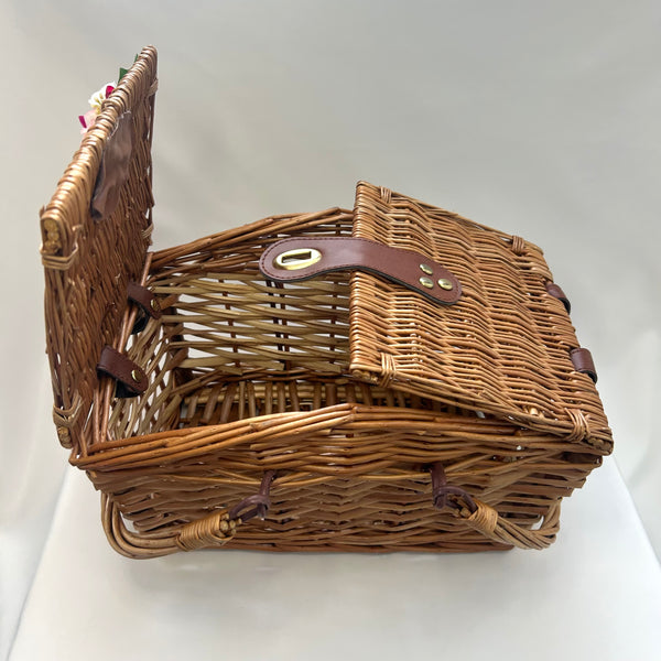 Classic Tilly Picnic Basket in Natural Wicker - Vintage Inspired