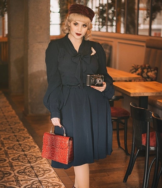 Classic Clara Handbag
