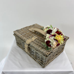 Classic Daisy Basket - Handmade Vintage Inspired