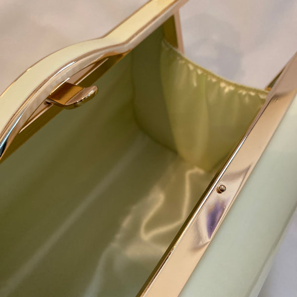Classic Lilly Handbag
