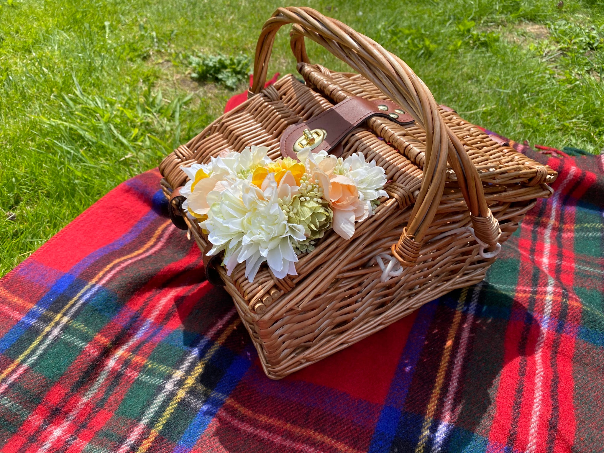Classic Sarah Basket - Handmade Vintage Inspired