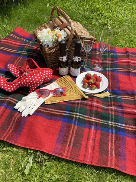 Classic Sarah Basket - Handmade Vintage Inspired