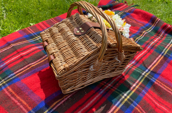 Classic Sarah Basket - Handmade Vintage Inspired